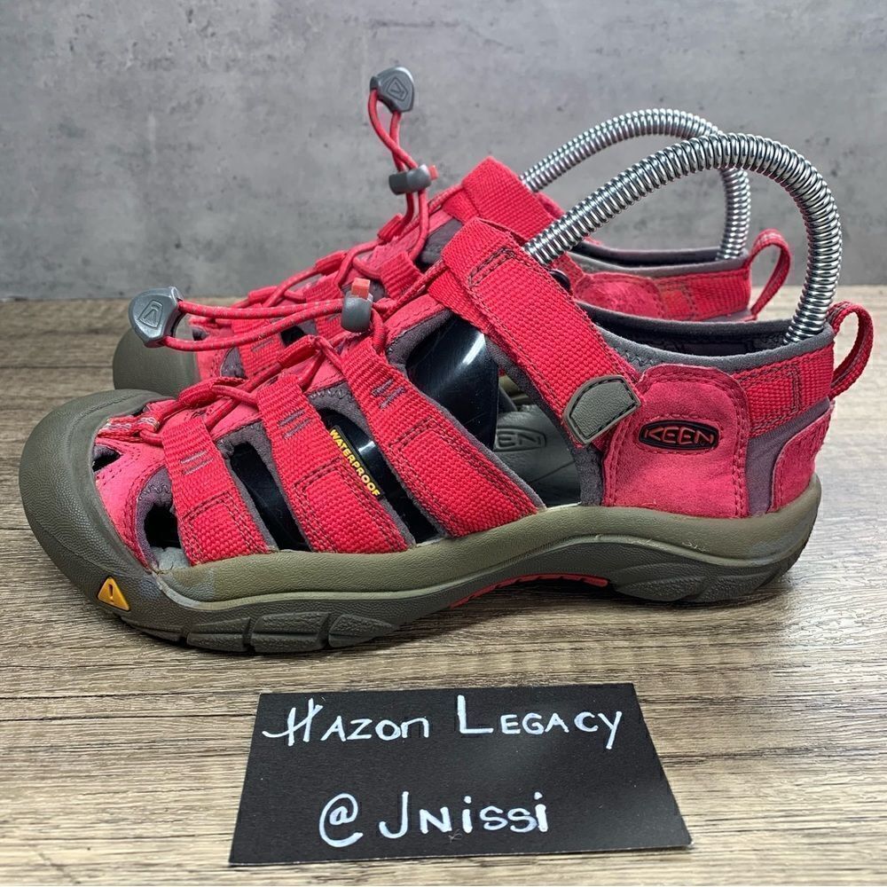 Keen~Youth Girl's~"Newport H2" Outdoor Washable Hiking Red‎ Rose~Sandals~Size 4